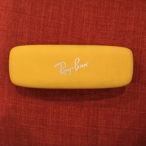 Toddler/ Little Toddler Ray Ban sunglasses.